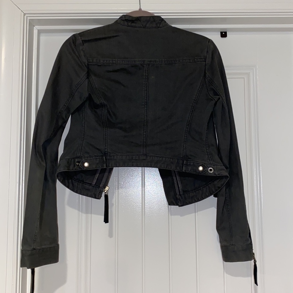 Urban Outfitters denim jacket - Picture 2 of 8